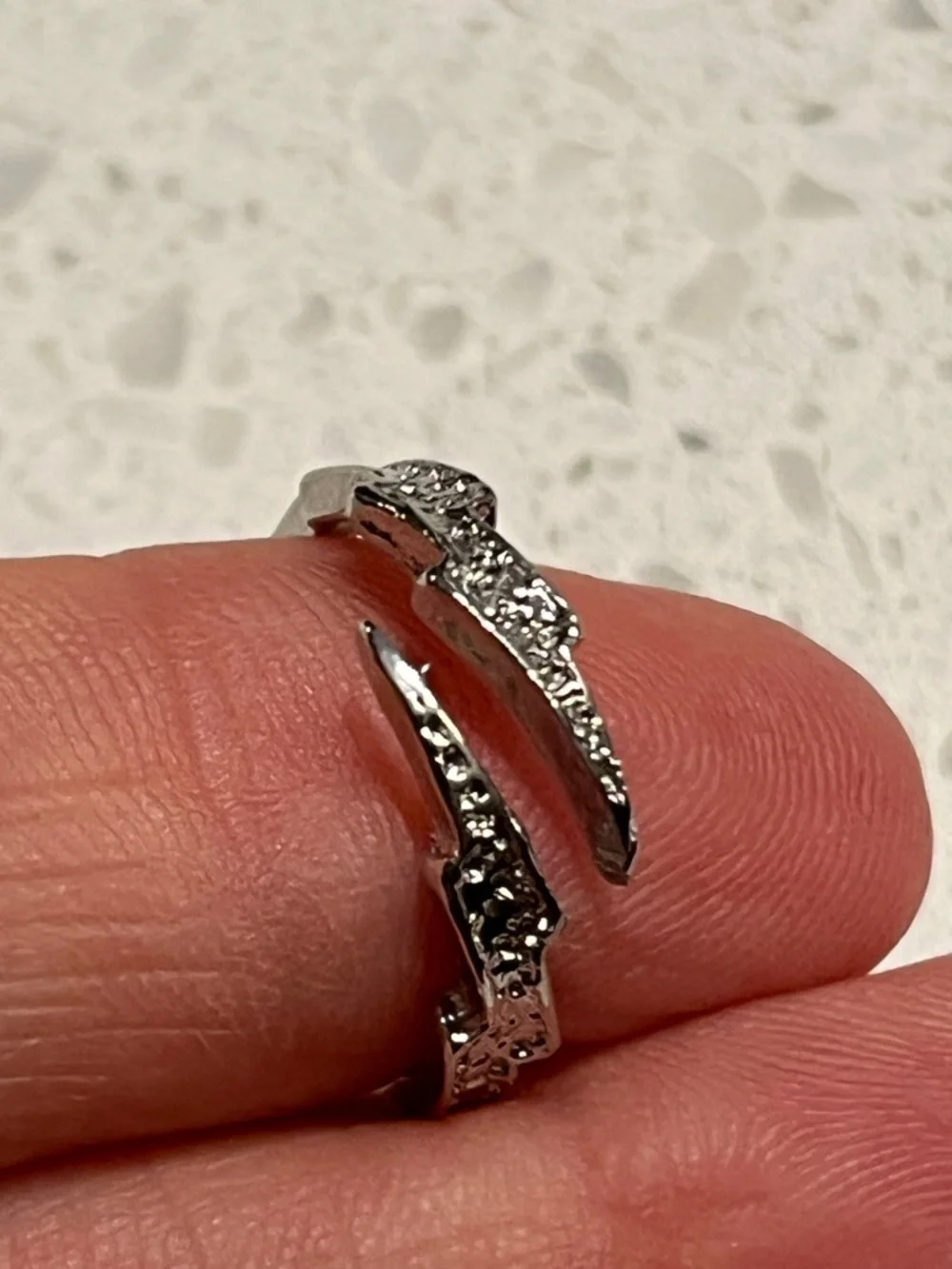 Niche Lightning Bolt Ring, Men's Accessory‎
